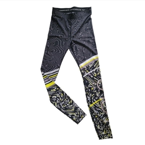 Lole Sierra Step Up Leggings in Dark Charcoal in XS - Picture 7 of 13